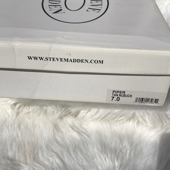 Steve Madden | Lace Up Bootie heel - Picture 5 of 7